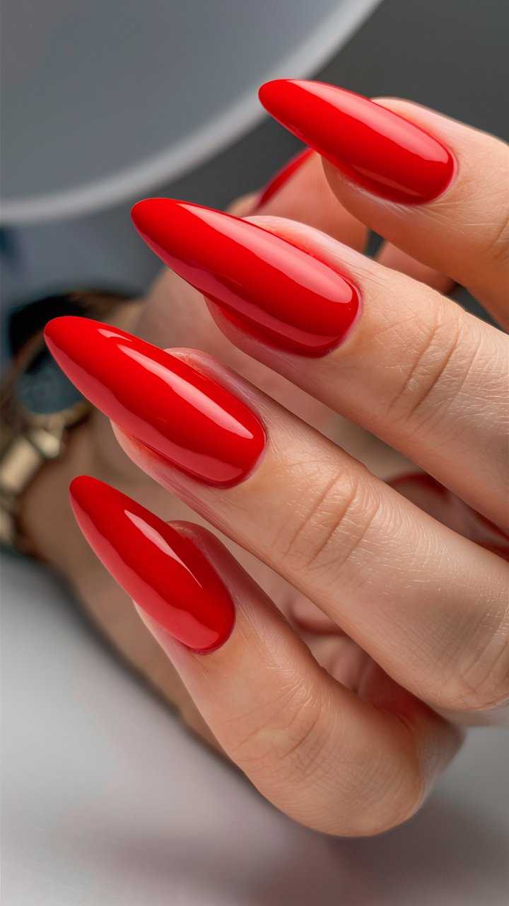 nail red